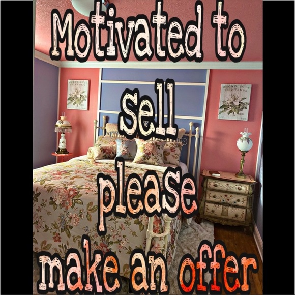 Sale offers are welcome I’m trying to clear out my closet so send an offer - Picture 6 of 8